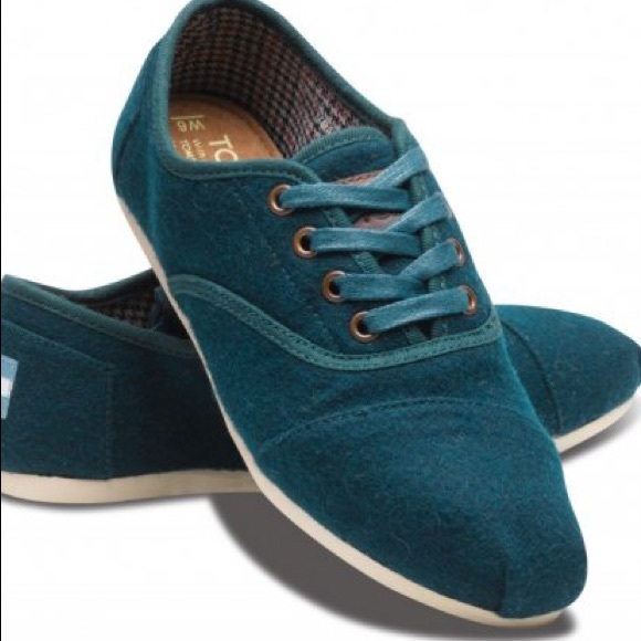 teal toms shoes